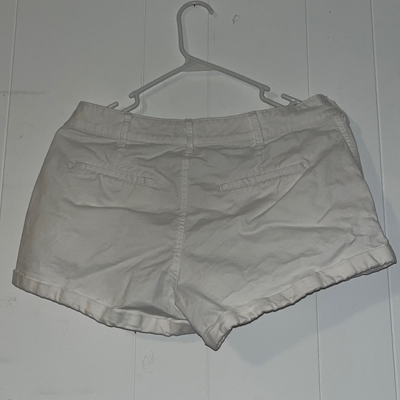 White Low Waisted Shorts - Abercrombie & Fitch - Picture 2 of 3